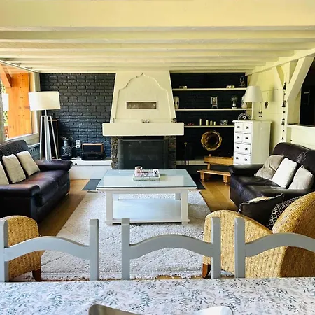 Spacious In With Mont Blanc View Шале *