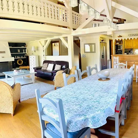 Chalet Spacious In With Mont Blanc View *