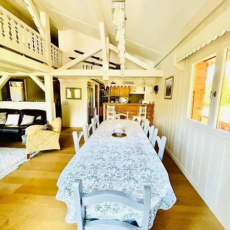 Chalet Spacious In With Mont Blanc View *